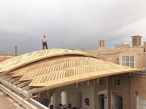 طراحی و ساخت سقف متحرک چوبی