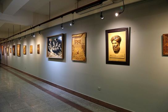 افتتاح نمایشگاهی از آثار ۴۰ هنرمند پیش‌کسوت هنرهای سنتی