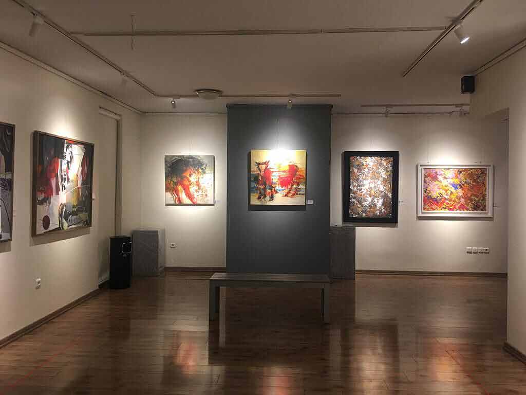 با نمایشگاه‌های هنری تهران از بهار کرونایی تا خزان طلایی
